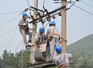 盛曙電力現(xiàn)場施工 盛曙電力現(xiàn)場施工